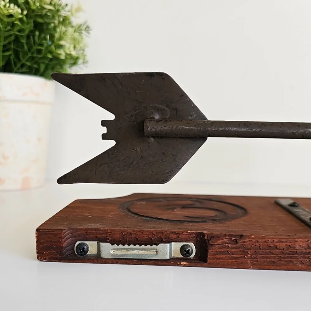 Western Wood & Metal Horseshoe Star Arrow Wall Shelf | Rustic Ranch Decor 18”